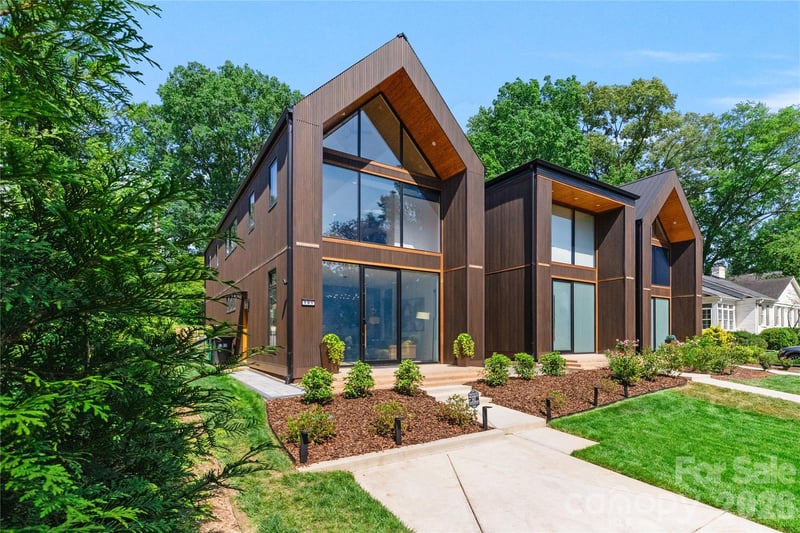 5447 Topping 101, Charlotte, NC - 2 beds, 3 baths, 2,069 sqft - $1,050,000