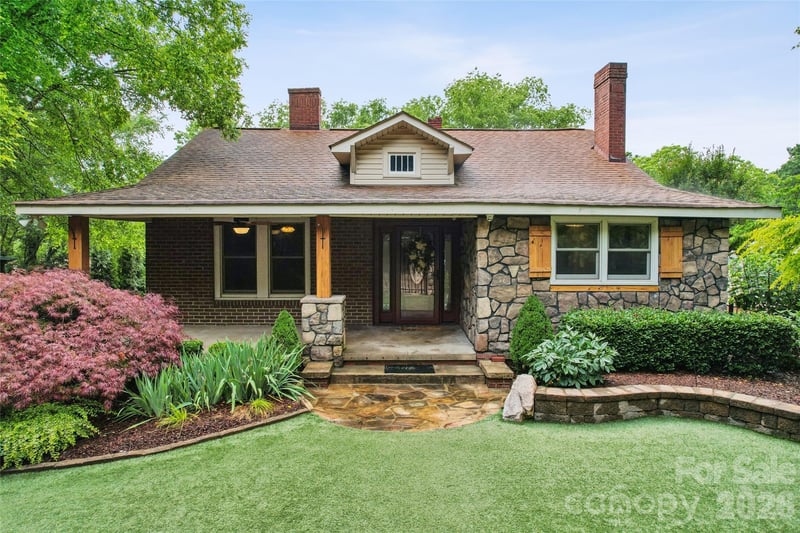 400 Alpine Street NW, Kannapolis, NC - 2 beds, 1 bath, 1,618 sqft - $349,900