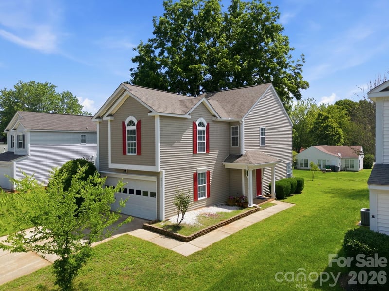6912 Alanbrook Road, Charlotte, NC - 3 beds, 2.5 baths, 1,589 sqft - $349,900
