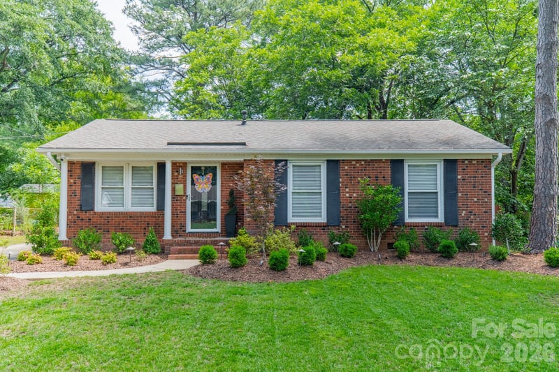 3723 Litchfield Road, Charlotte, NC - 3 beds, 1.5 baths, 1,294 sqft - $595,000