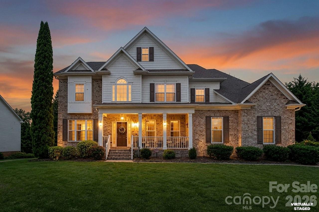 10209 Treetop Lane, Cornelius, NC. property listing photo