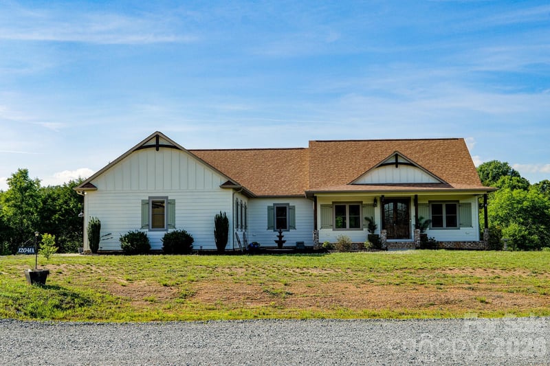12041 Hazard Road, Oakboro, NC - 3 beds, 2.5 baths, 3,474 sqft - $624,990