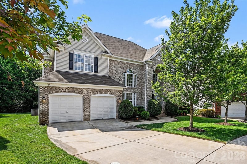 3124 Grandeur, Charlotte, NC - 5 beds, 3 baths, 3,222 sqft - $615,000