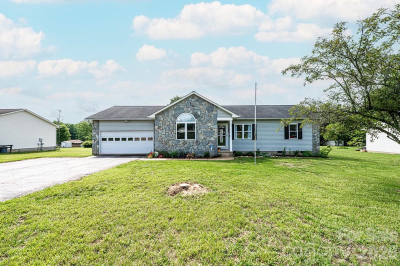 495 Drumstand Road, Stony Point, NC - 3 beds, 2 baths, 1,362 sqft - $285,000