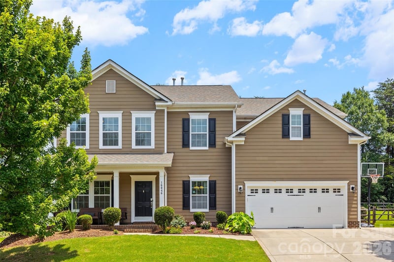 16846 Rudence Court, Charlotte, NC - 4 beds, 2.5 baths, 3,276 sqft - $579,900