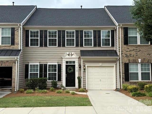 2162 Belle Vernon Avenue, Charlotte, NC - 3 beds, 2.5 baths, 1,952 sqft - $439,000