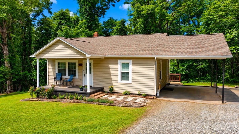 4243 Ralph Patton Road, Morganton, NC - 2 beds, 1 bath, 896 sqft - $220,000