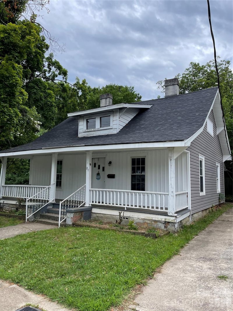 217 E Horah Street, Salisbury, NC - 2 beds, 1 bath, 1,199 sqft - $139,900
