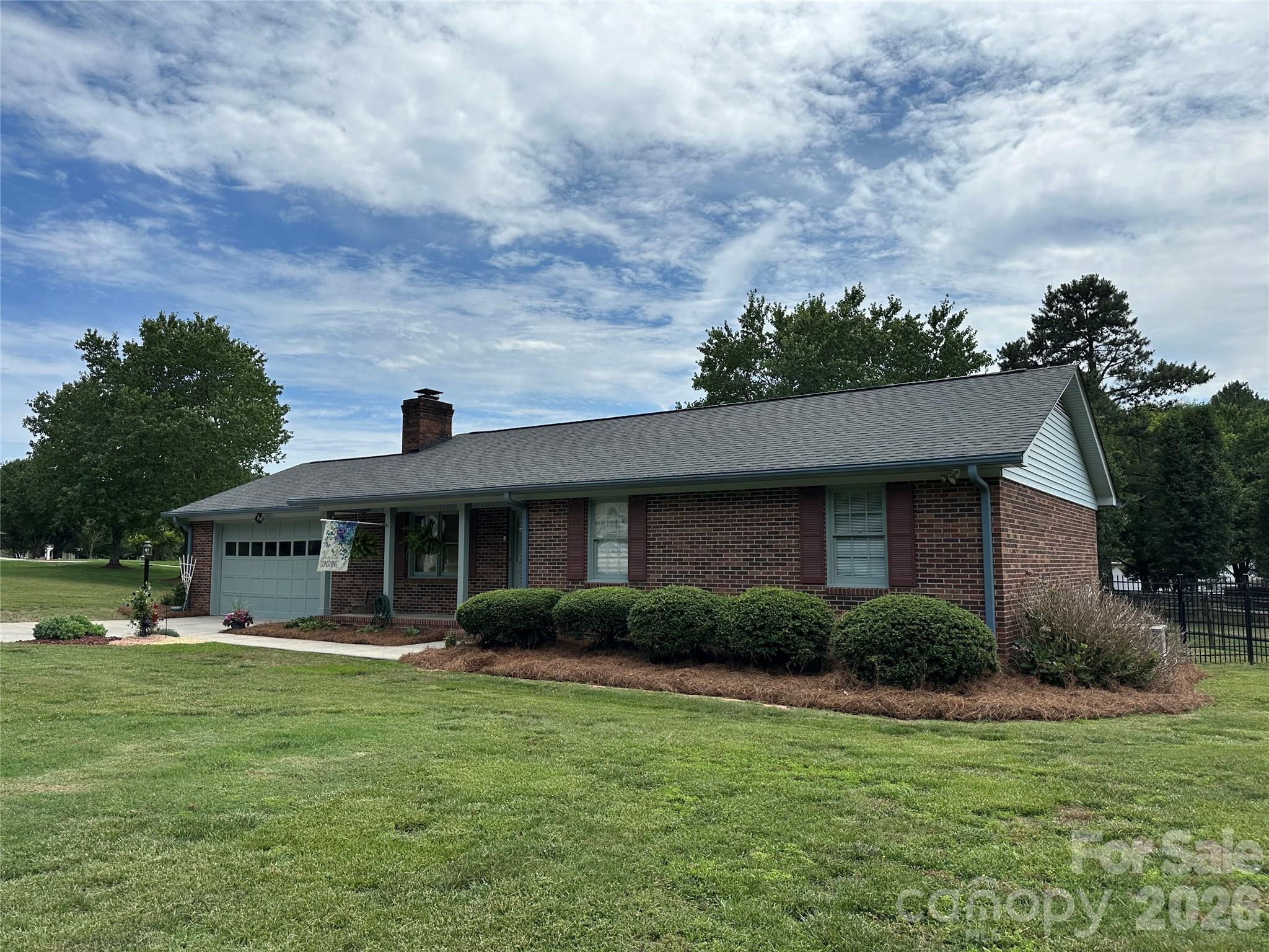 5525 Randolph, Kannapolis, NC — property listing photo 1