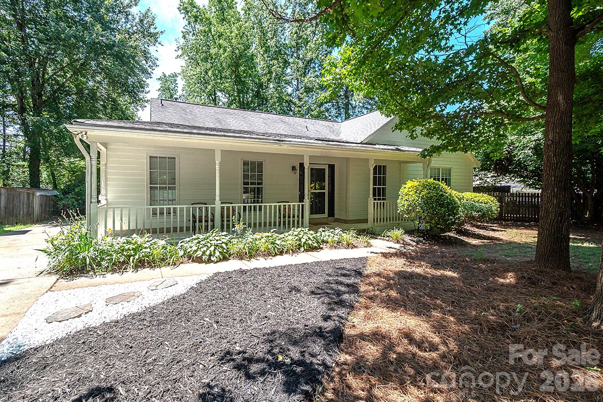 13615 Wildiris, Pineville, NC — property listing photo 1