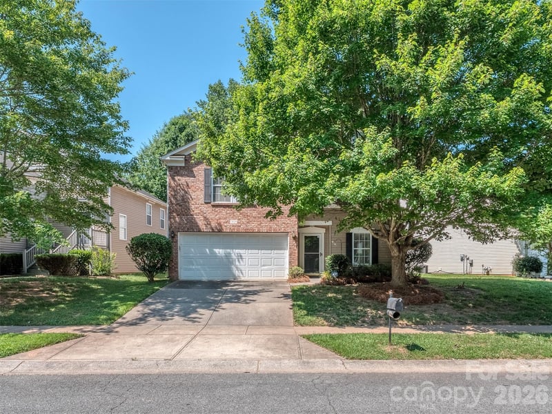 7829 Ponderosa Pine Lane, Charlotte, NC - 4 beds, 2.5 baths, 3,191 sqft - $379,900