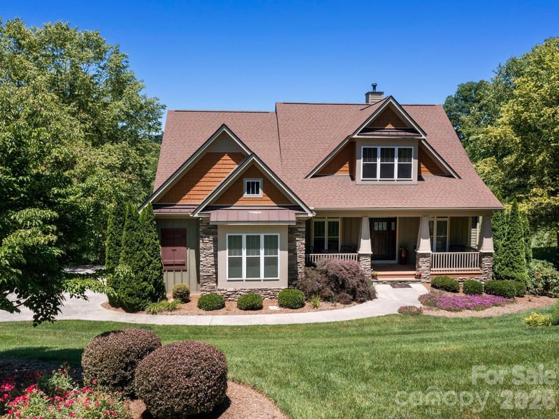 32 Lake Vista Drive, Fletcher, NC - 4 beds, 4.5 baths, 4,065 sqft - $1,349,900