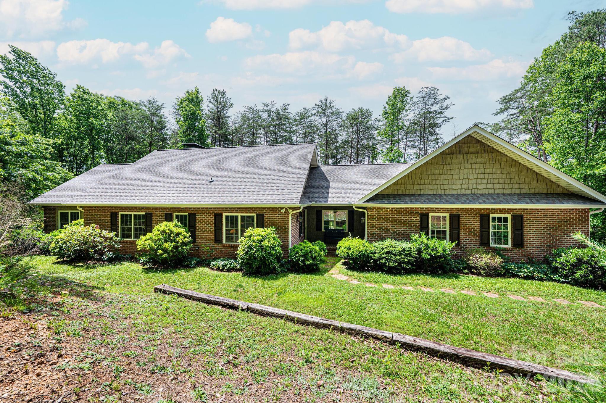 6889 Greedy Highway, Hickory, NC. property listing photo