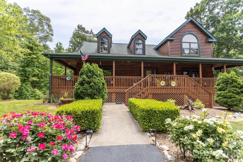 110 Mountain Crest Drive S, Marion, NC - 7 beds, 4.5 baths, 4,600 sqft - $999,900