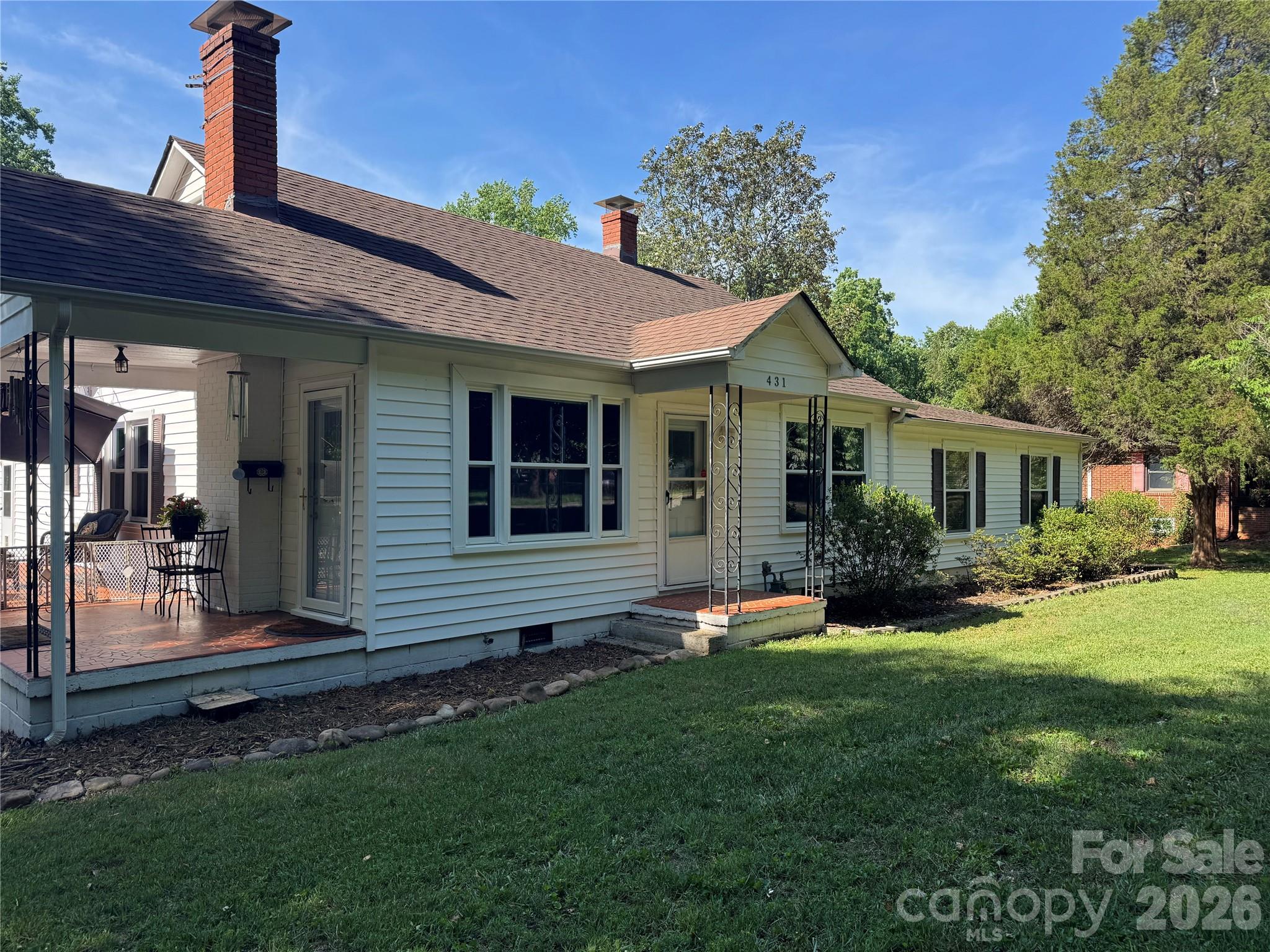 431 W 20th Street, Newton, NC — property listing photo