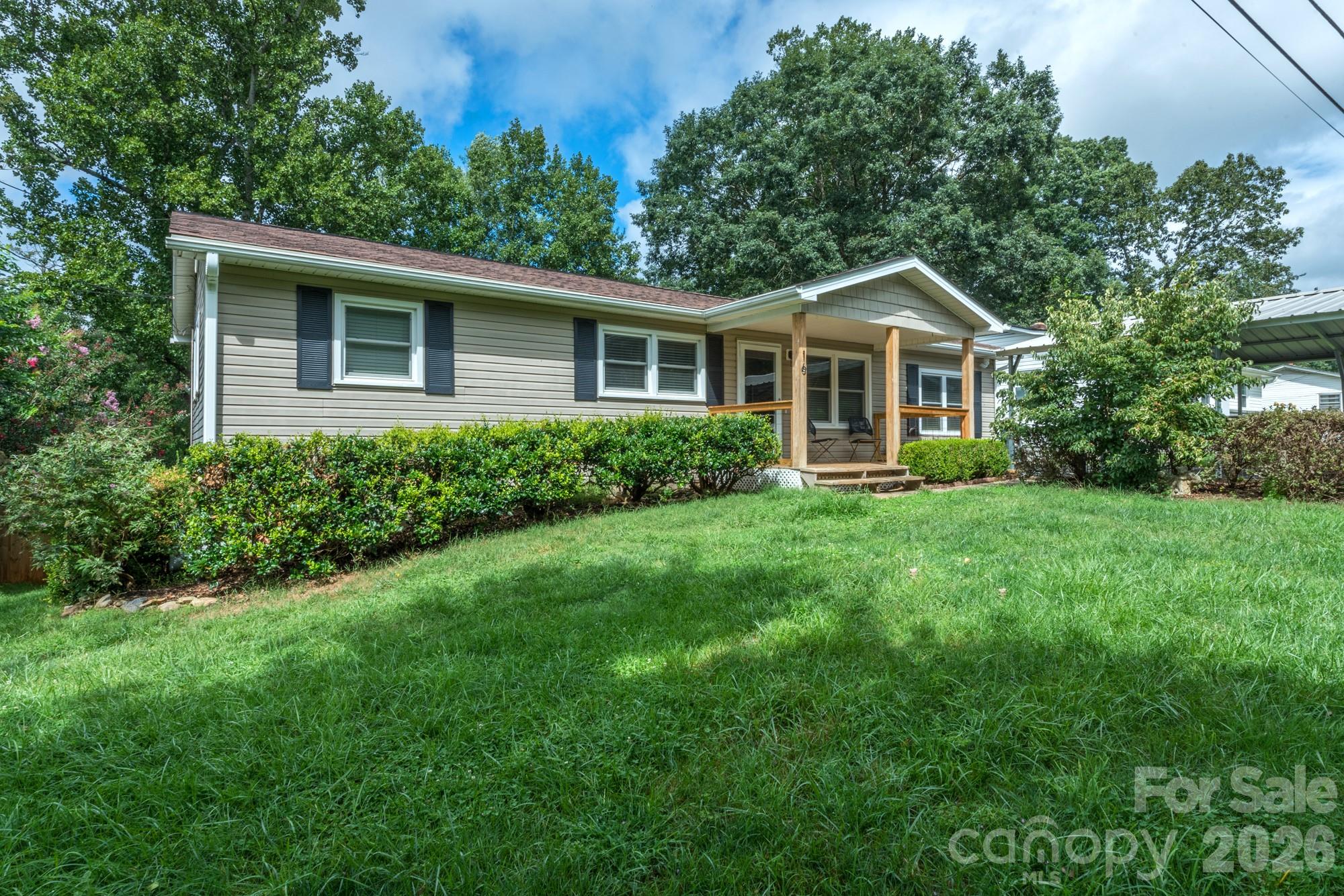 16 Oakley Dogwood Drive, Asheville, NC. property listing photo