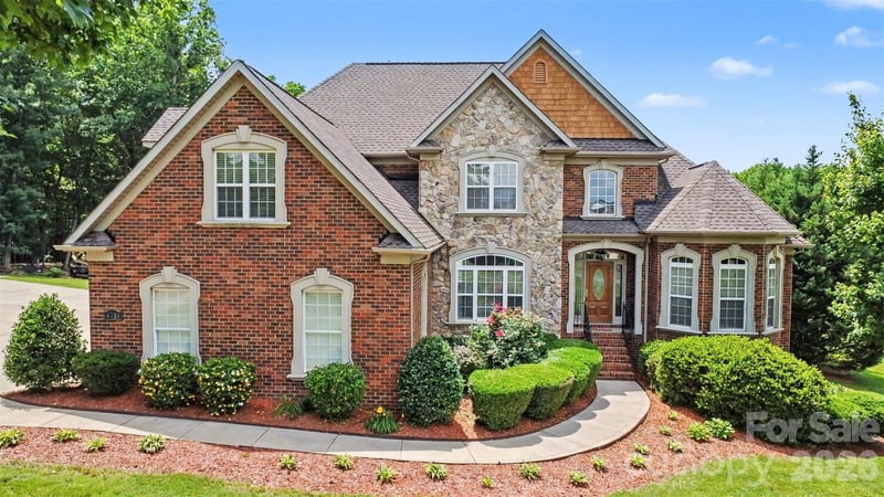 4710 Pimlico Lane, Waxhaw, NC - 4 beds, 3 baths, 2,914 sqft - $900,000