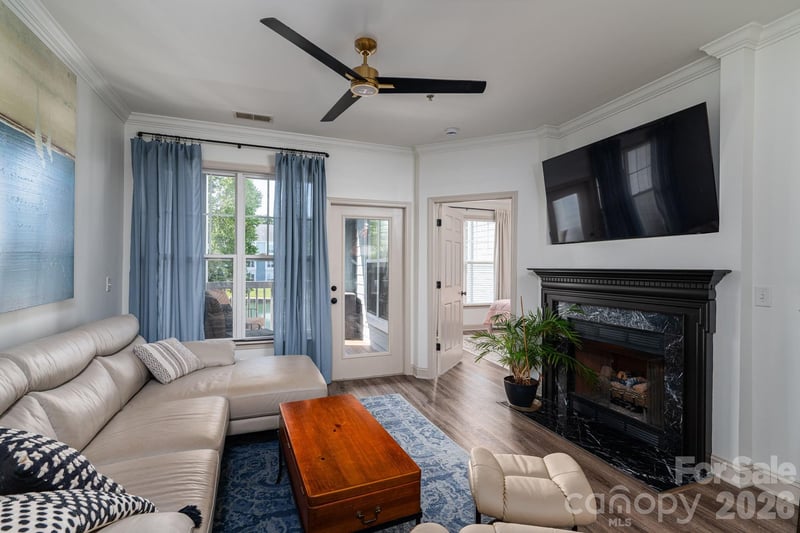 18736 Nautical Drive Apt 202, Cornelius, NC - 2 beds, 2 baths, 1,036 sqft - $409,900