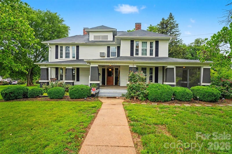 2461 Startown Road, Newton, NC - 5 beds, 2 baths, 3,610 sqft - $369,900