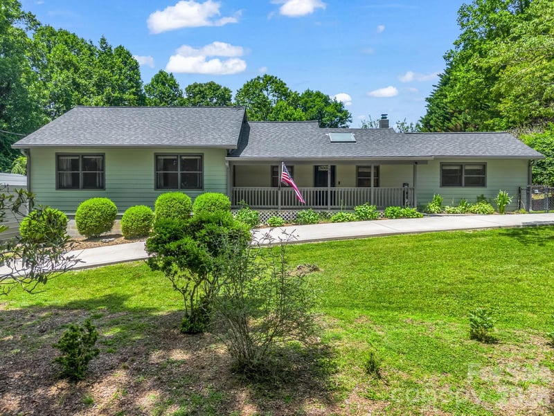 35 Chastain Hill Road, Mills River, NC - 2 beds, 3 baths, 2,293 sqft - $585,000