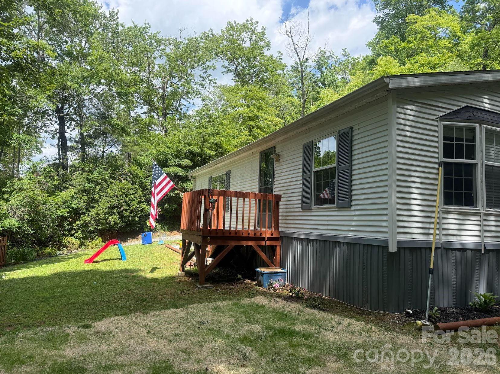 811 Turkey Pen Gap Road, Horse Shoe, NC. property listing photo
