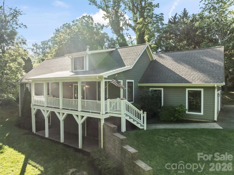 11 Jupiter Hills Drive, Weaverville, NC - 4 beds, 3.5 baths, 3,602 sqft - $724,999