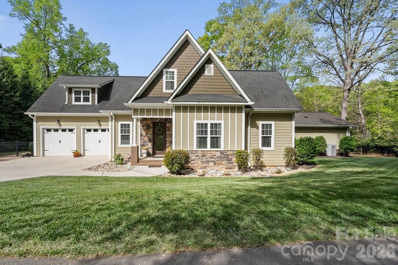 347 Whippoorwill Road, Mooresville, NC - 3 beds, 3.5 baths, 3,370 sqft - $1,495,000