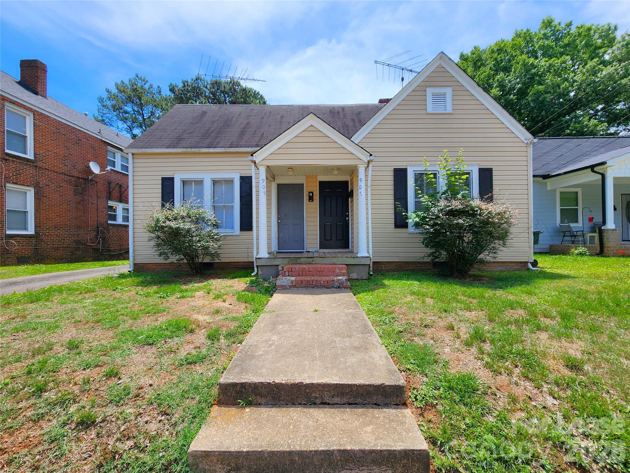 907 S Jackson Street, Salisbury, NC. property listing photo
