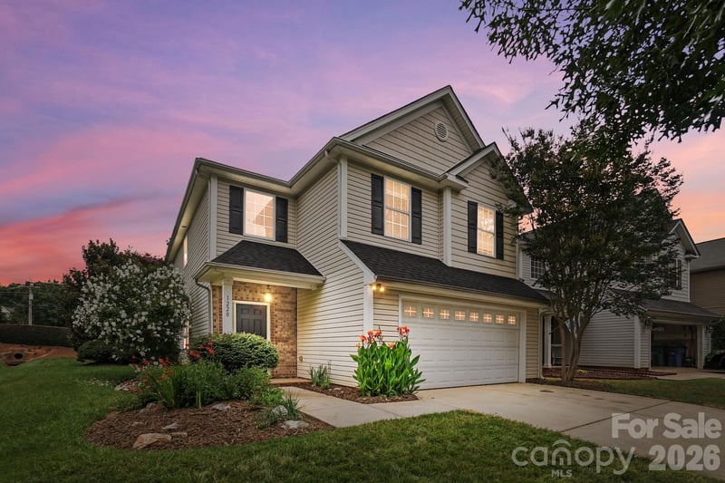 1220 Afternoon Sun Road, Matthews, NC - 3 beds, 2.5 baths, 2,189 sqft - $409,900