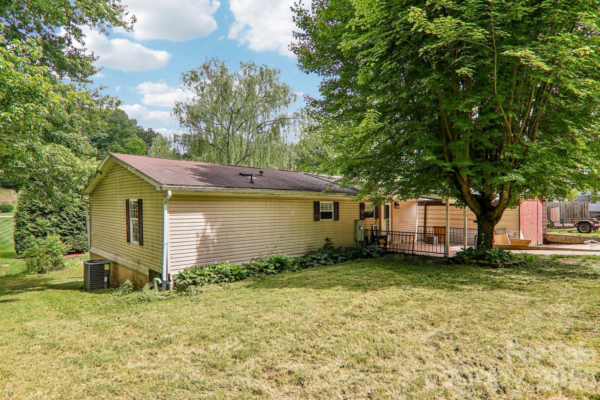 19 Dot Street, Clyde, NC. property listing photo