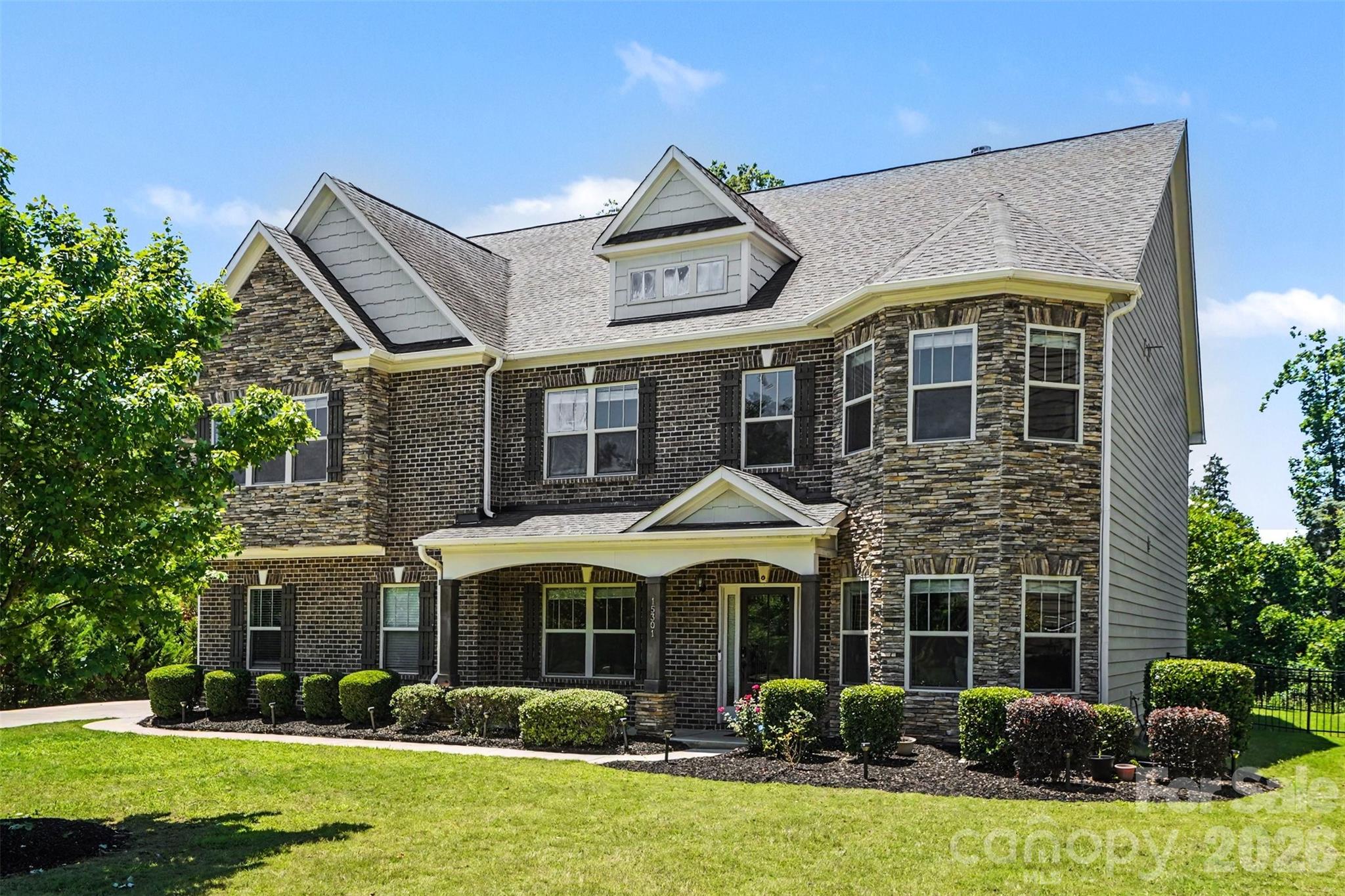 15301 Guthrie, Huntersville, NC — property listing photo 1