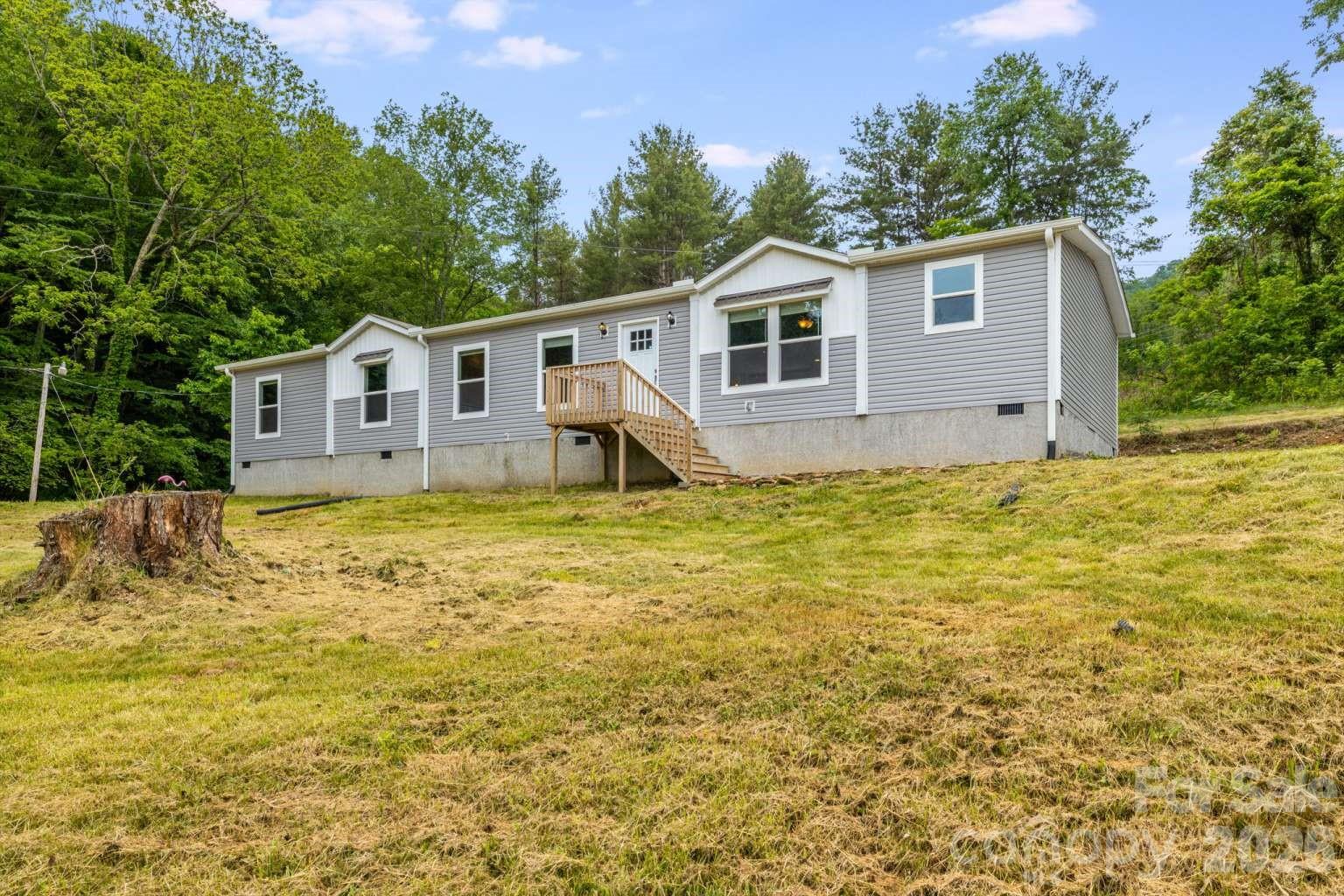 22 Split Pine Cove, Clyde, NC. property listing photo