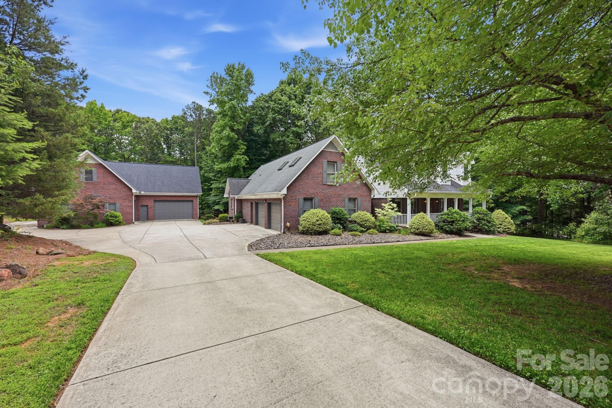 5330 Chester, Davidson, NC — property listing photo 1