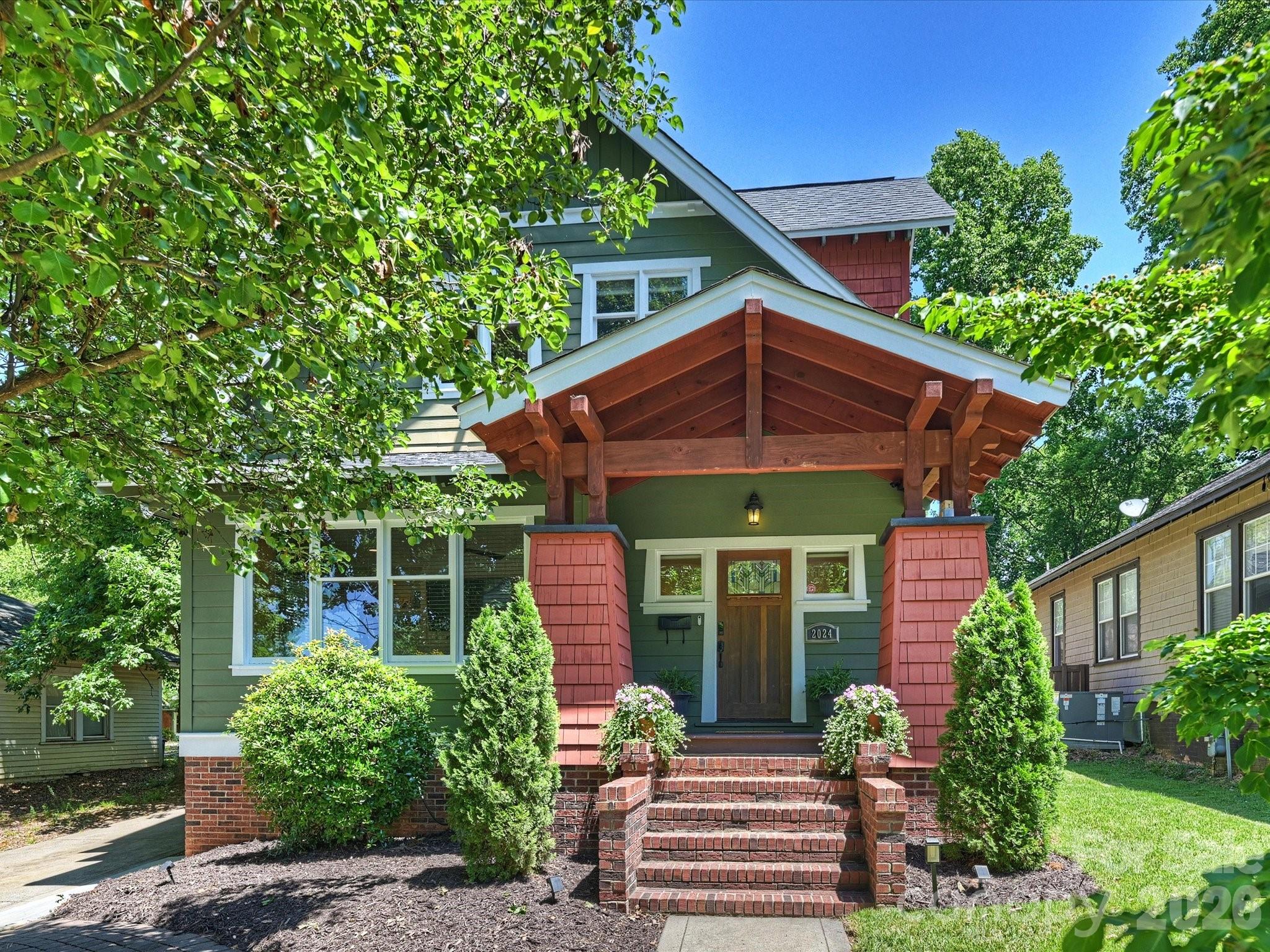 2024 Rozzelles Ferry Road, Charlotte, NC. property listing photo