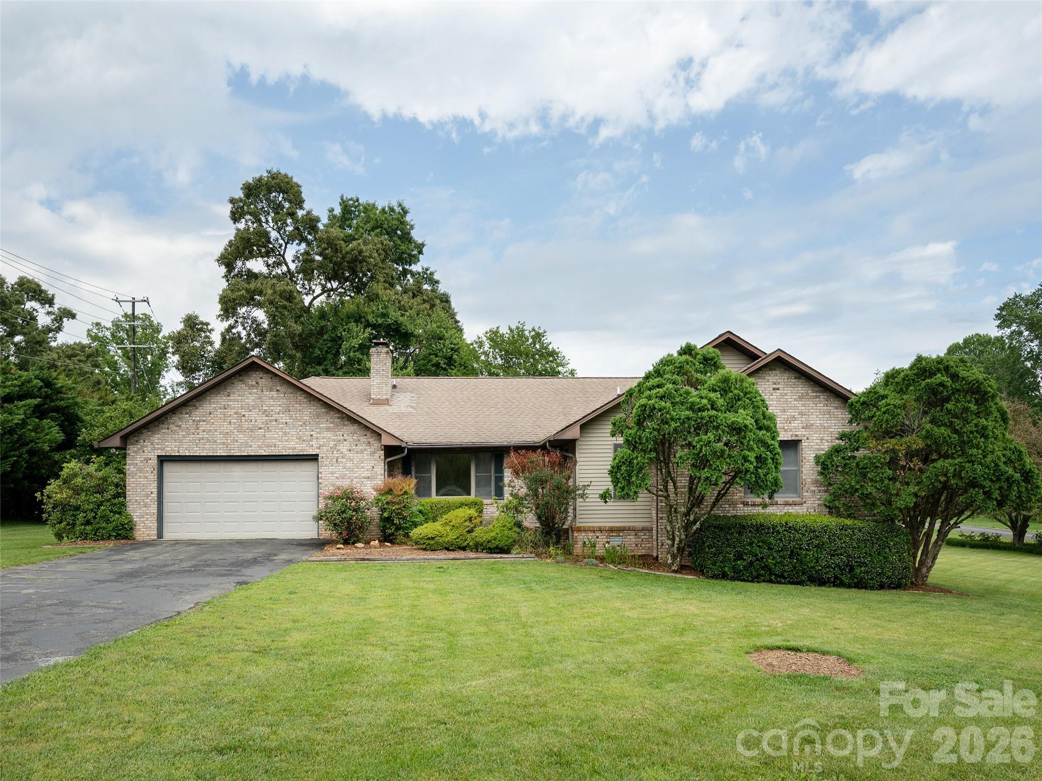 2 Bannerwood Drive, Horse Shoe, NC. property listing photo