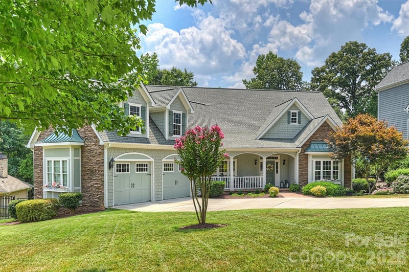 929 Wessington Manor Lane, Fort Mill, SC - 4 beds, 4.5 baths, 4,566 sqft - $1,379,000