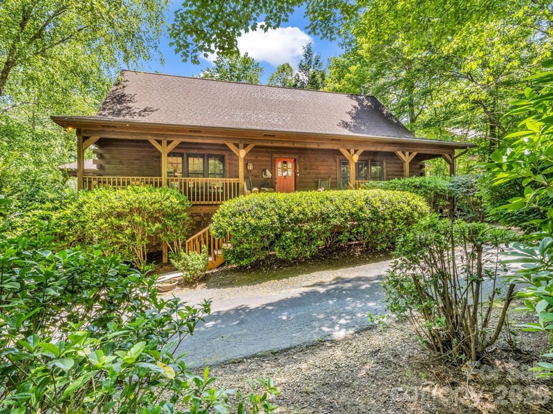 136 Dalton Court, Lake Lure, NC - 3 beds, 3 baths, 2,411 sqft - $649,000