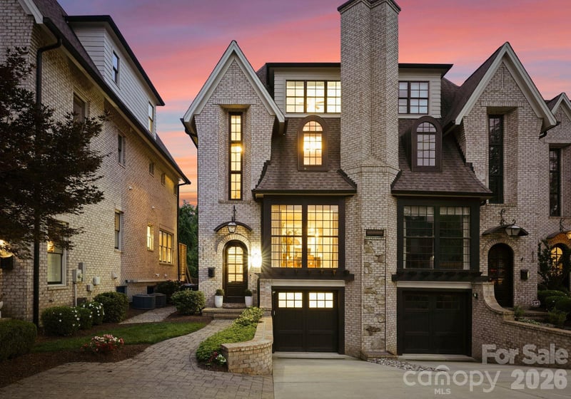 812 Ideal Way, Charlotte, NC - 3 beds, 5 baths, 2,868 sqft - $1,535,000