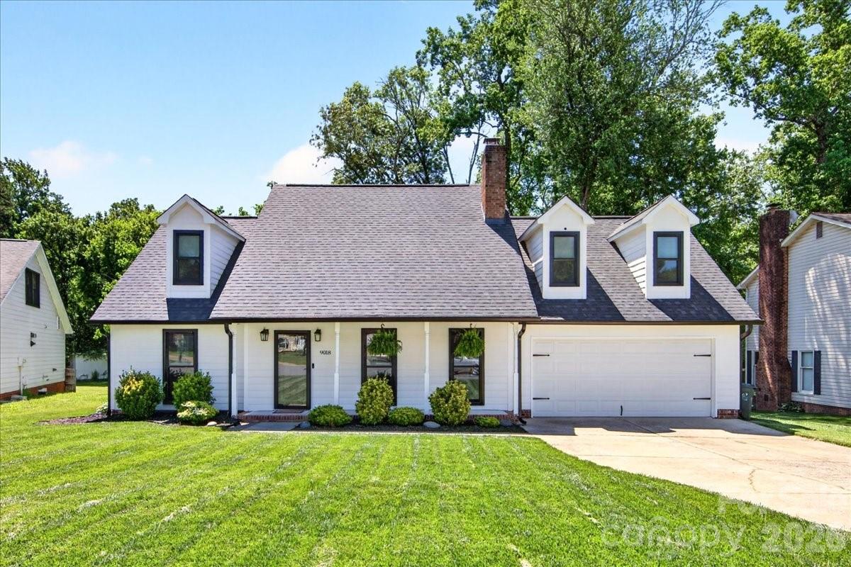 9018 Hunters Pointe, Huntersville, NC — property listing photo 1