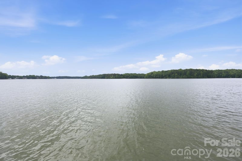 420 Skysail Road, Salisbury, NC - 3 beds, 2.5 baths, 3,540 sqft - $2,050,000