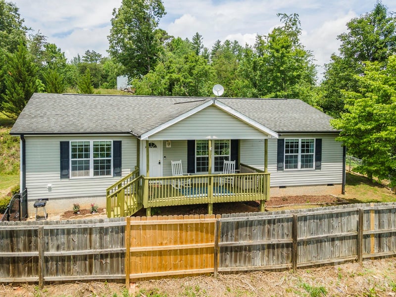 25 Inglescott Way, Alexander, NC - 3 beds, 2 baths, 1,540 sqft - $359,900