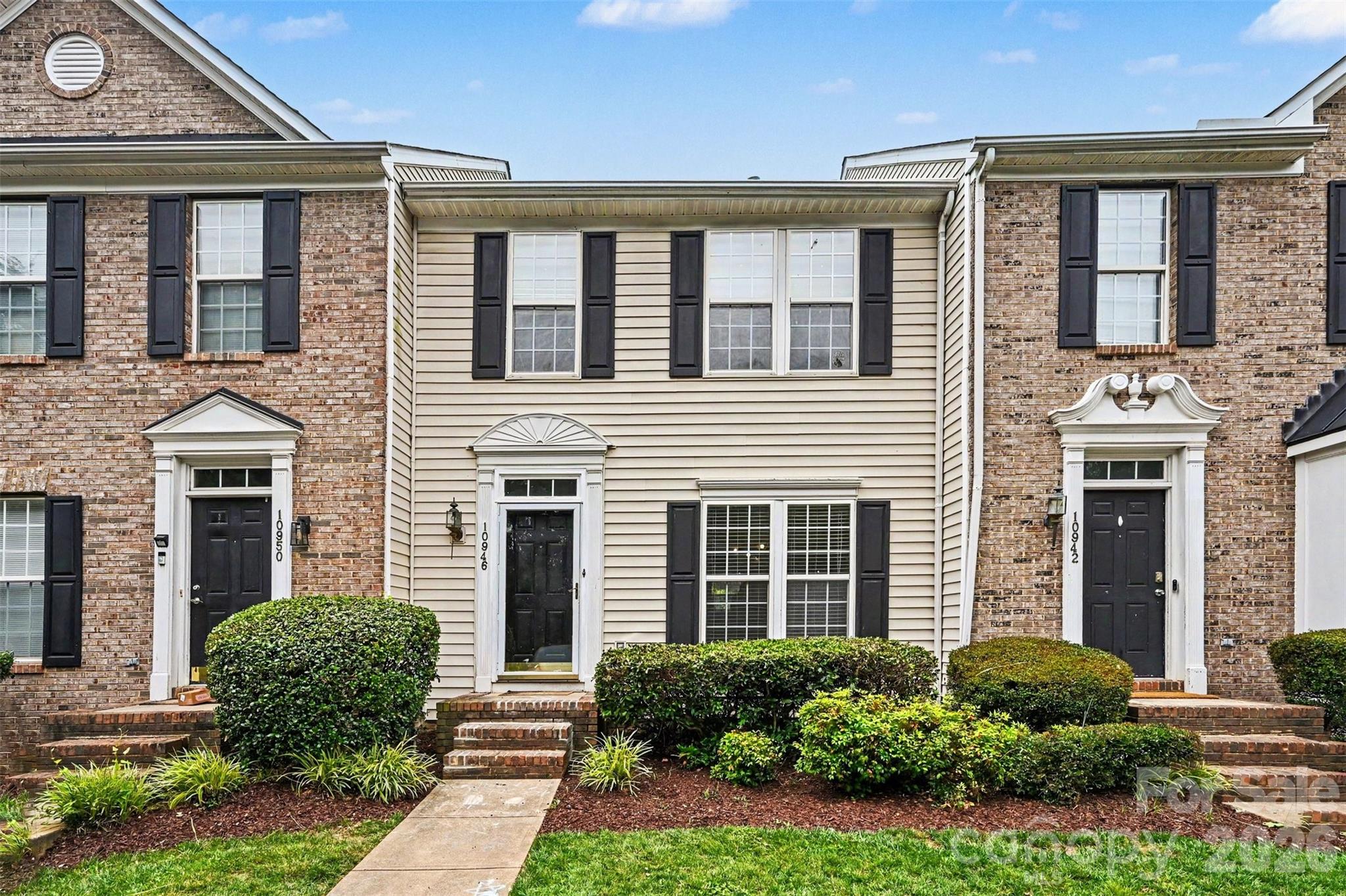 10946 Garden Oaks Lane, Charlotte, NC. property listing photo