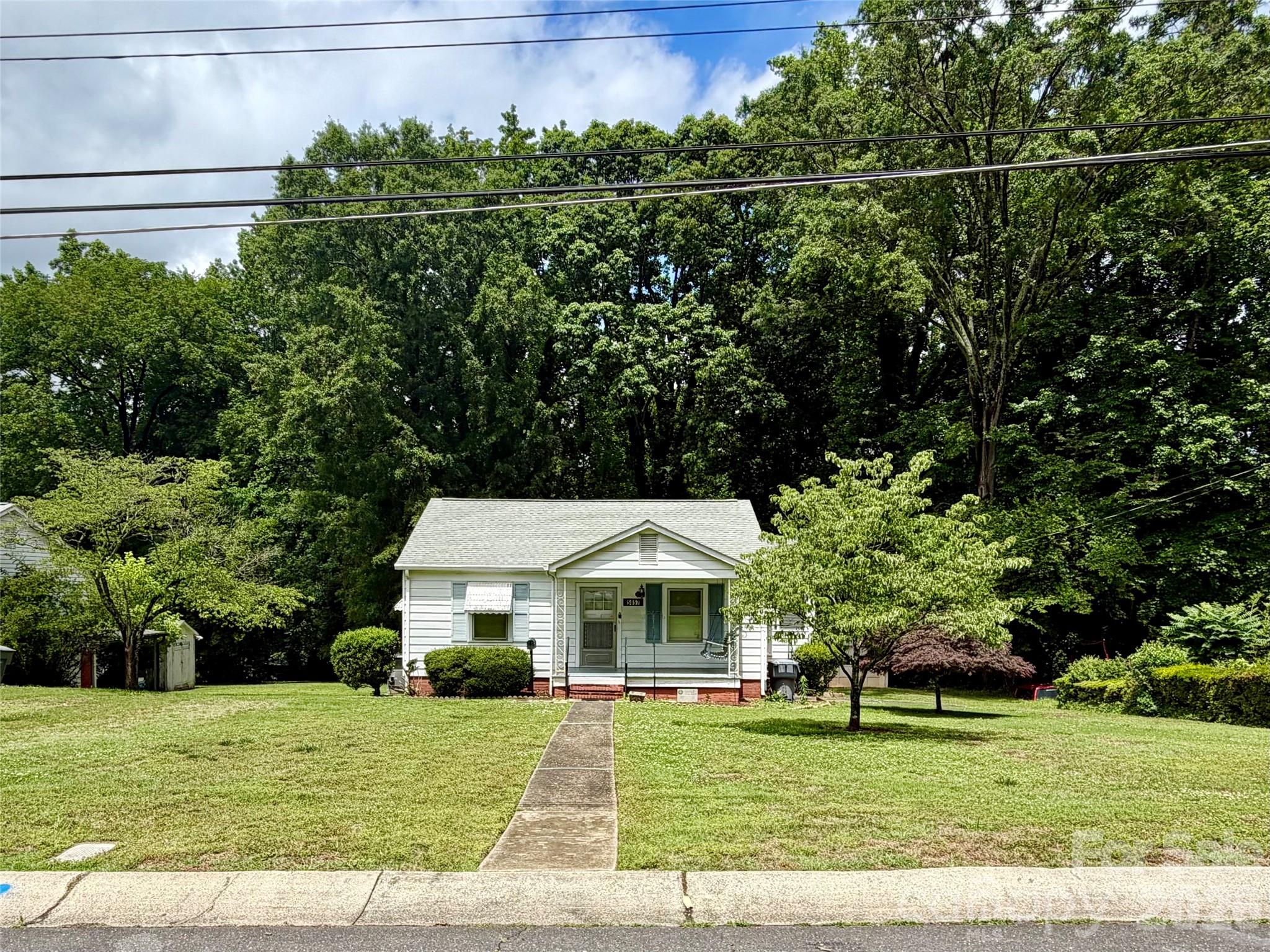 5057 Erickson, Charlotte, NC — property listing photo 1
