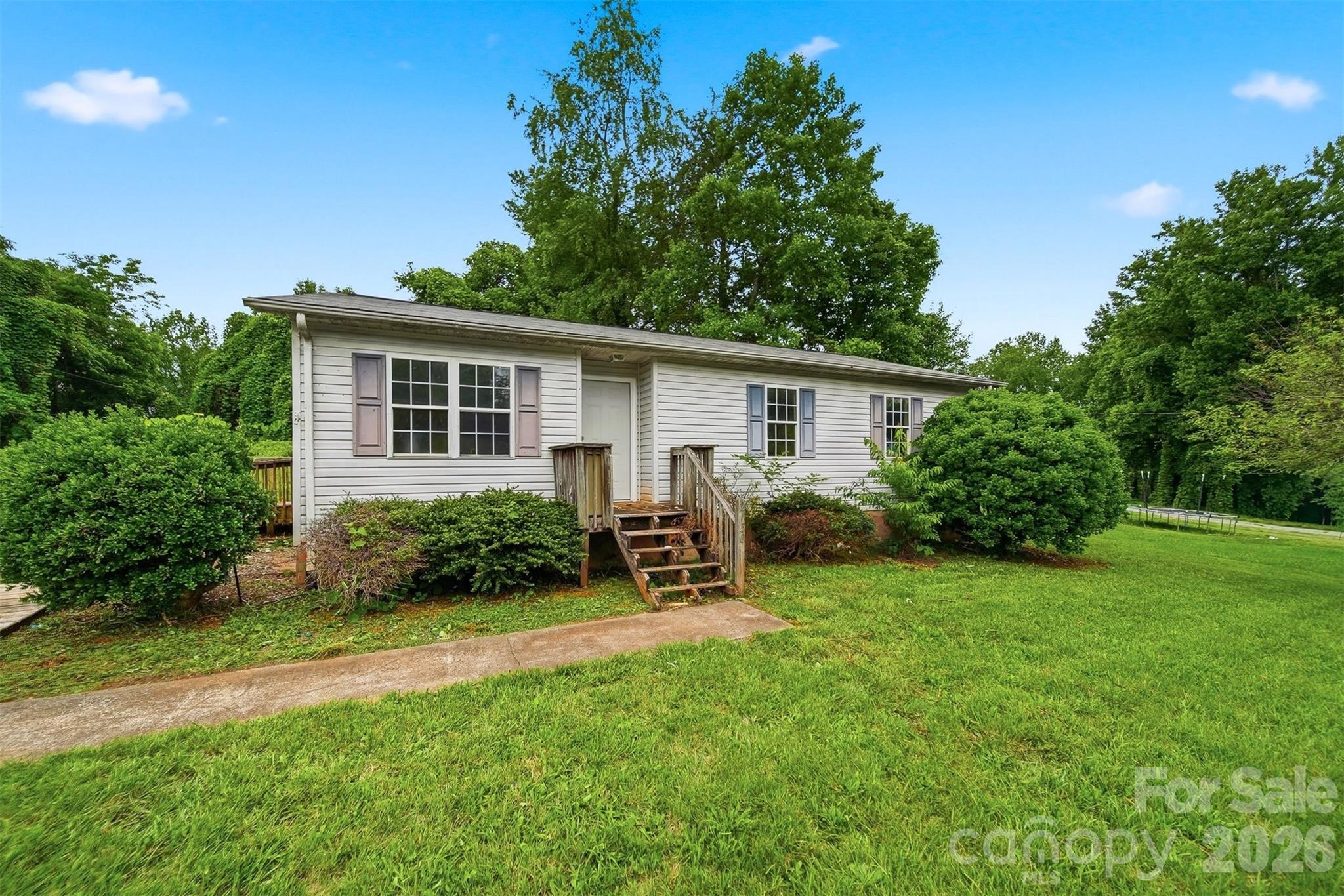 2130 Haven Circle SE, Lenoir, NC. property listing photo