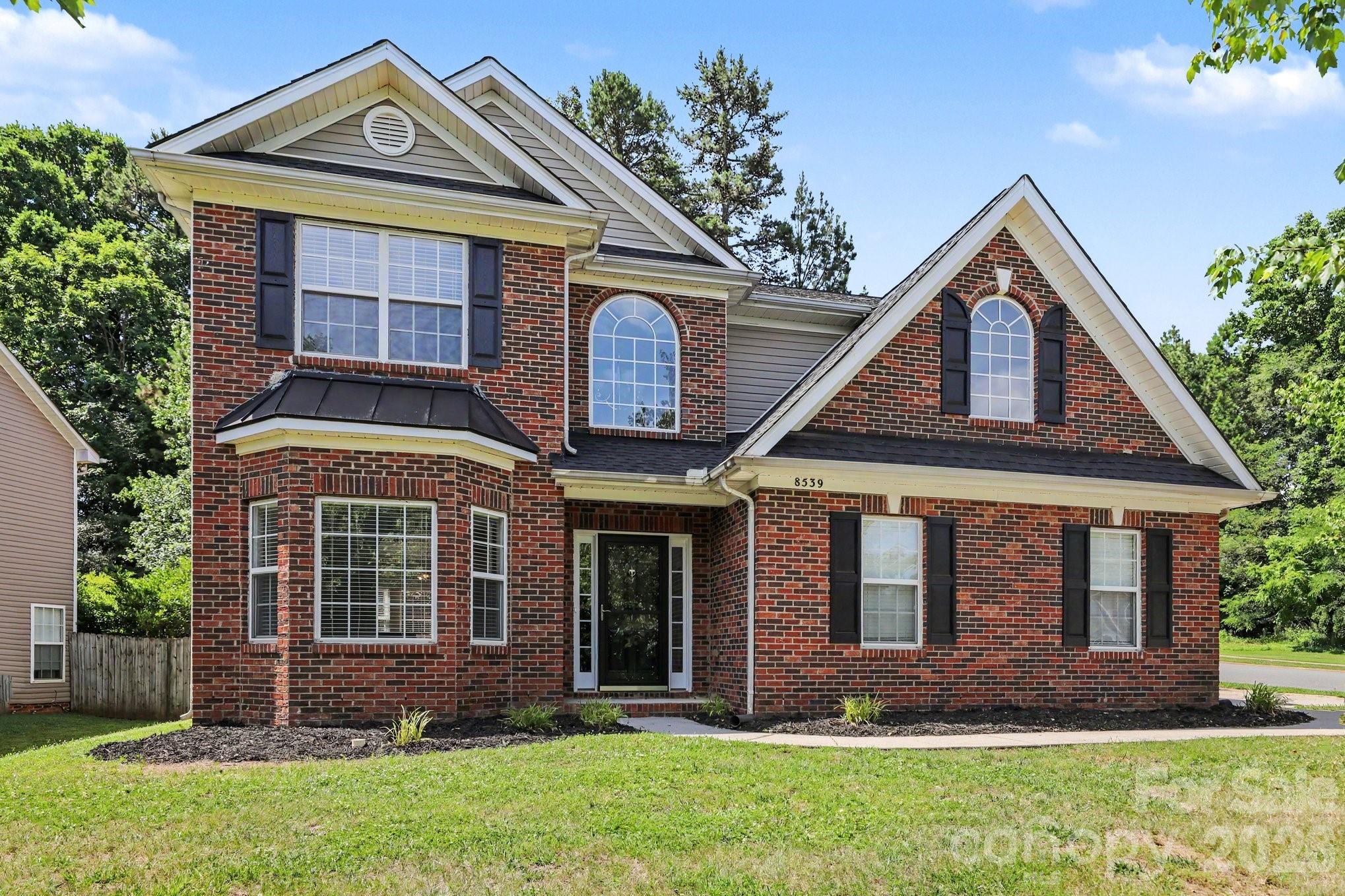 8539 Suttonview Drive, Charlotte, NC. property listing photo