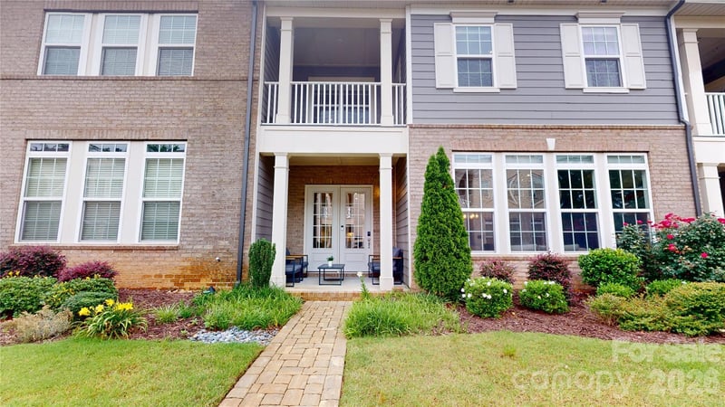 15024 Clear Sky Lane, Charlotte, NC - 3 beds, 3.5 baths, 2,517 sqft - $669,900