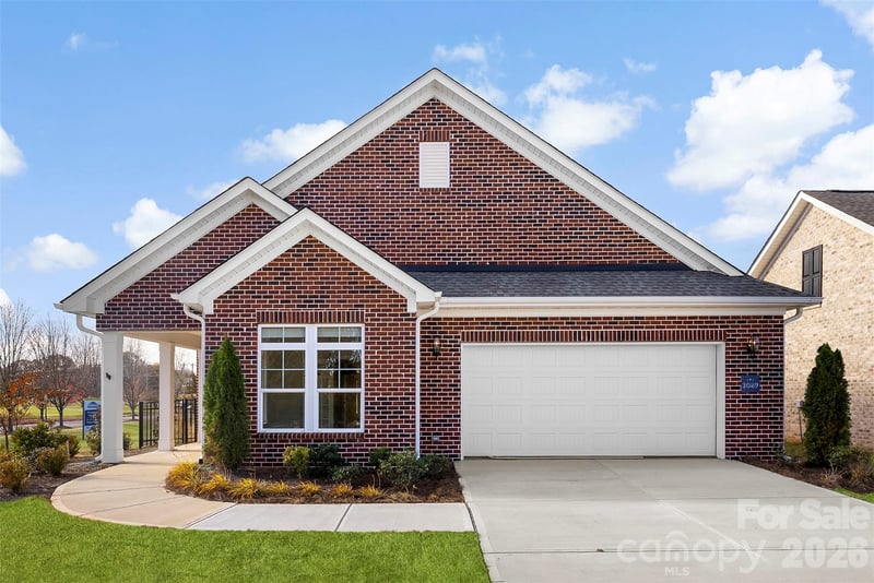 3089 Founding Fathers Drive, Gastonia, NC - 2 beds, 2.5 baths, 2,762 sqft - $580,000