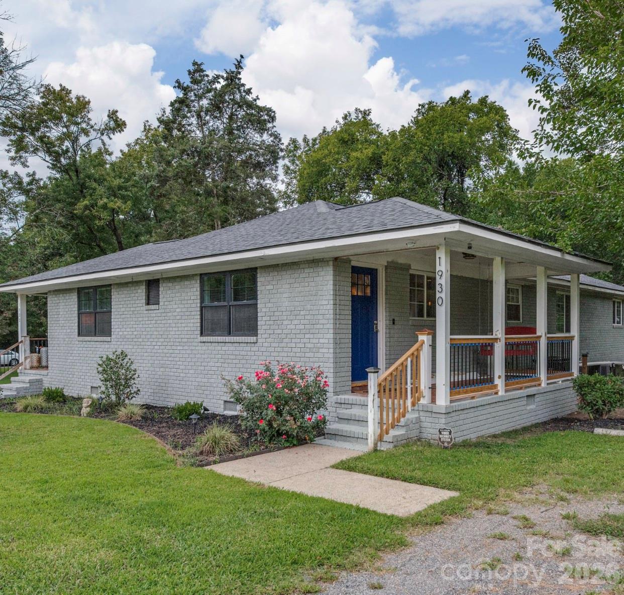 1932 Merriman, Charlotte, NC — property listing photo 1