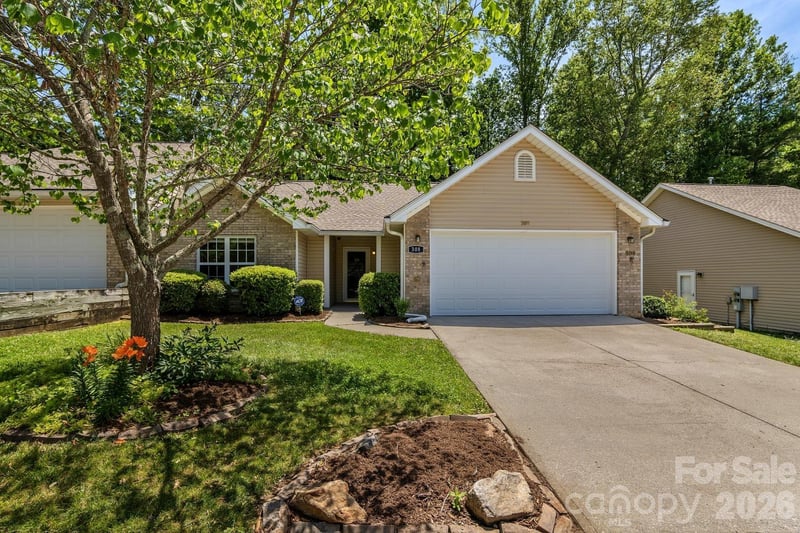308 Wiltshire Circle, Fletcher, NC - 2 beds, 2 baths, 1,450 sqft - $344,500