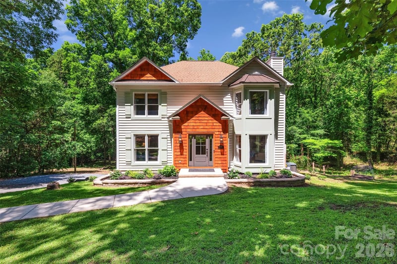 1433 Lurecliff Place, Fort Mill, SC - 3 beds, 3 baths, 2,827 sqft - $639,900